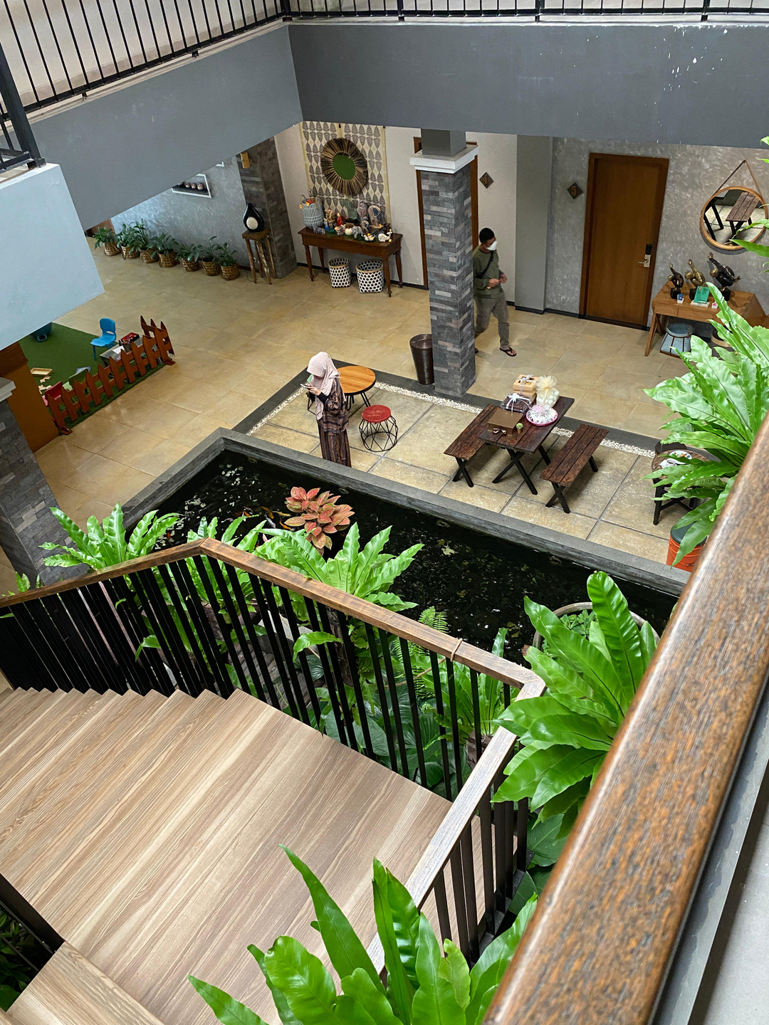 userImage-6