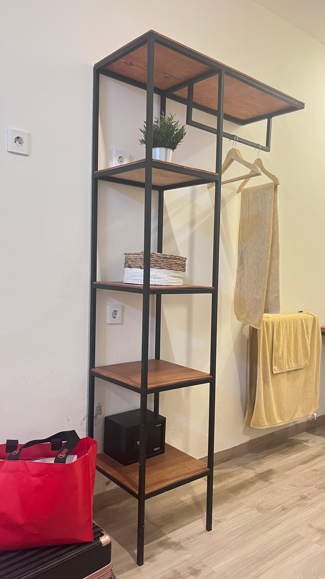 userImage-3