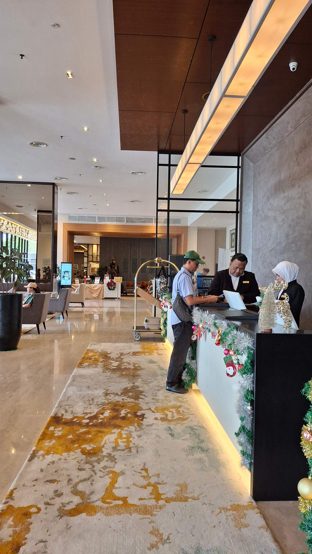 userImage-16