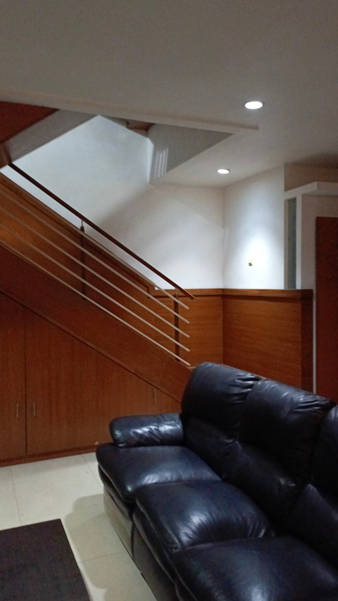 userImage-16