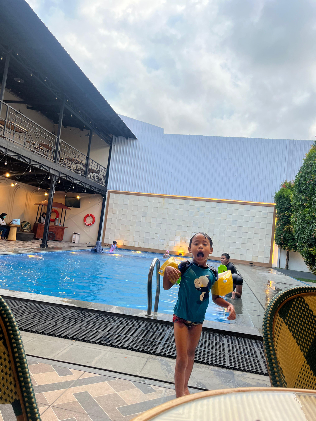 userImage-8