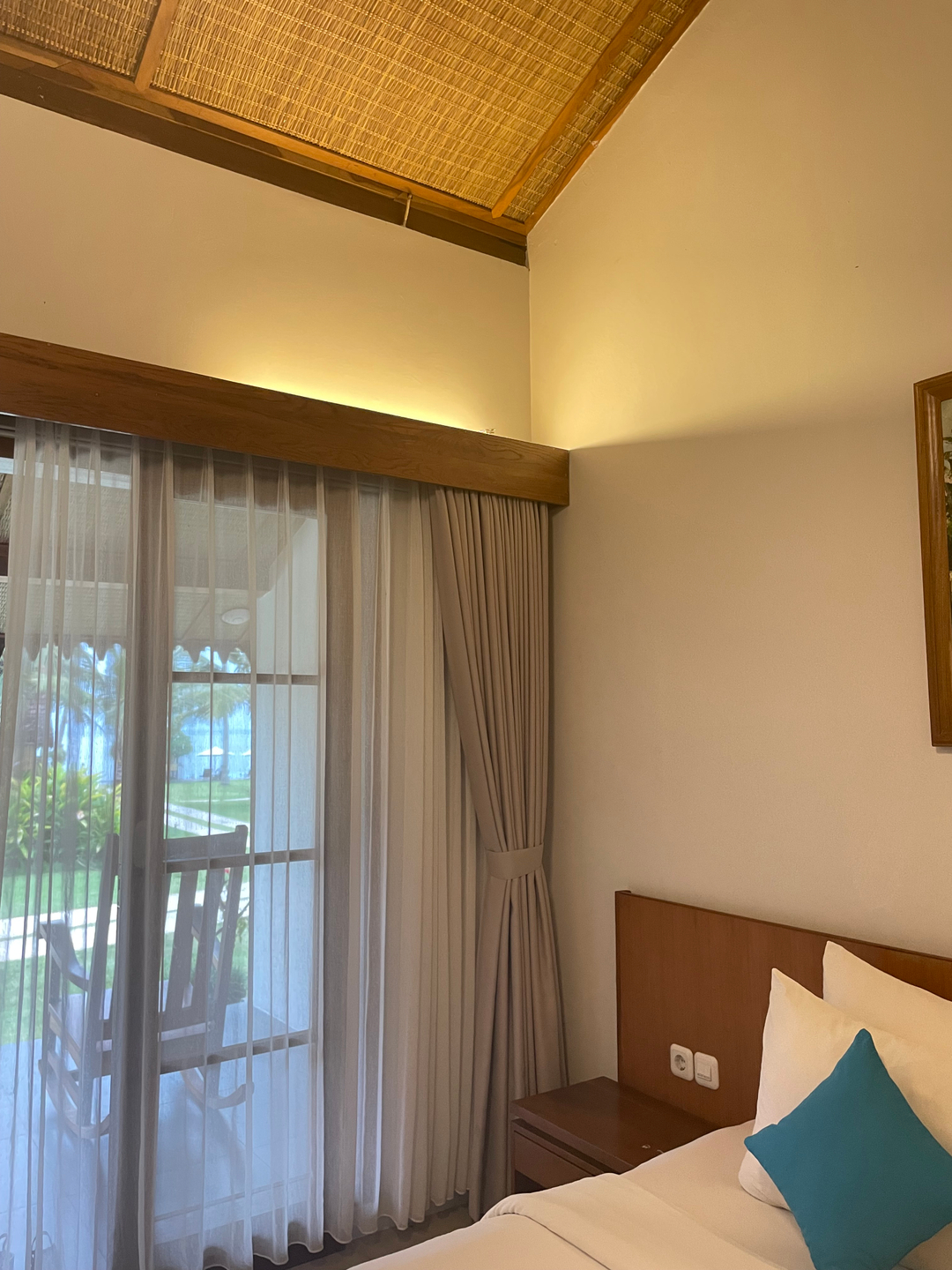 userImage-16