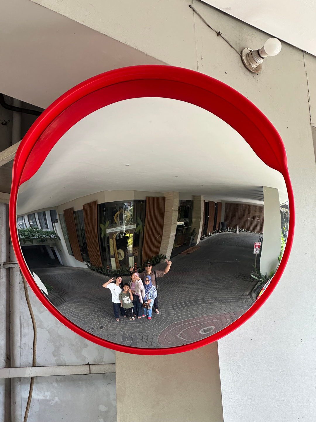 userImage-16