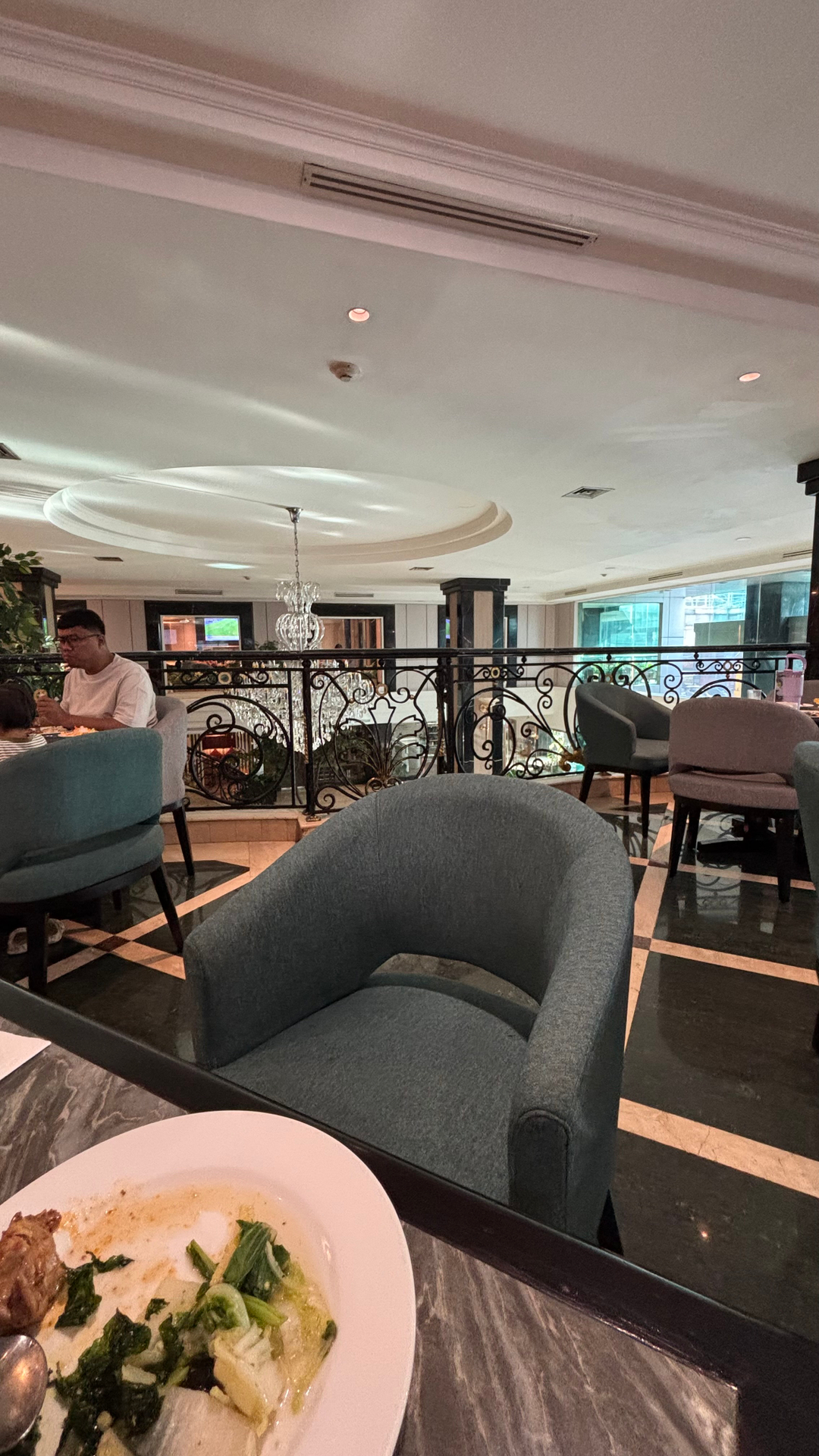 userImage-17