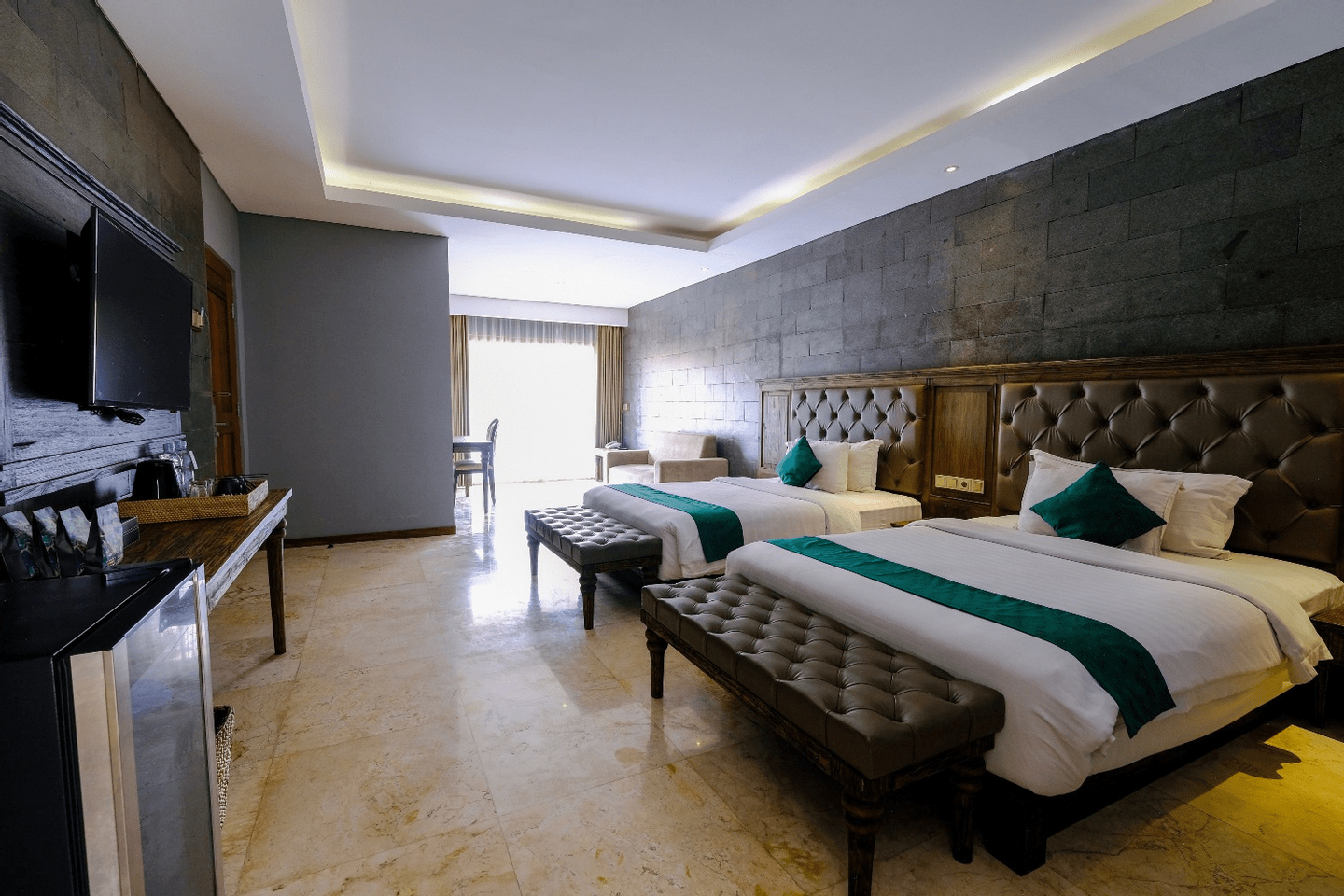 Harga The Westlake Hotel & Resort Yogyakarta Terbaru 2023 Booking