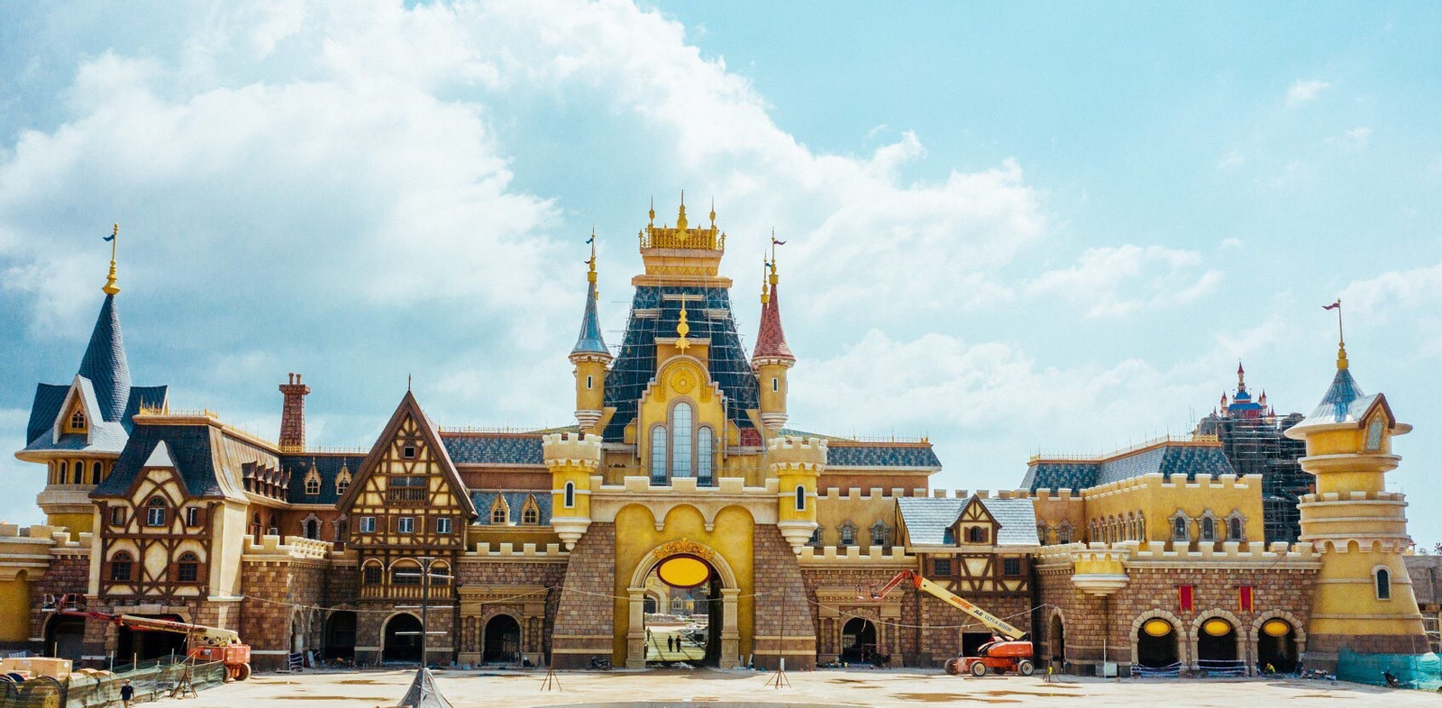 VinWonders Phu Quoc Amusement Park p0czTxzf