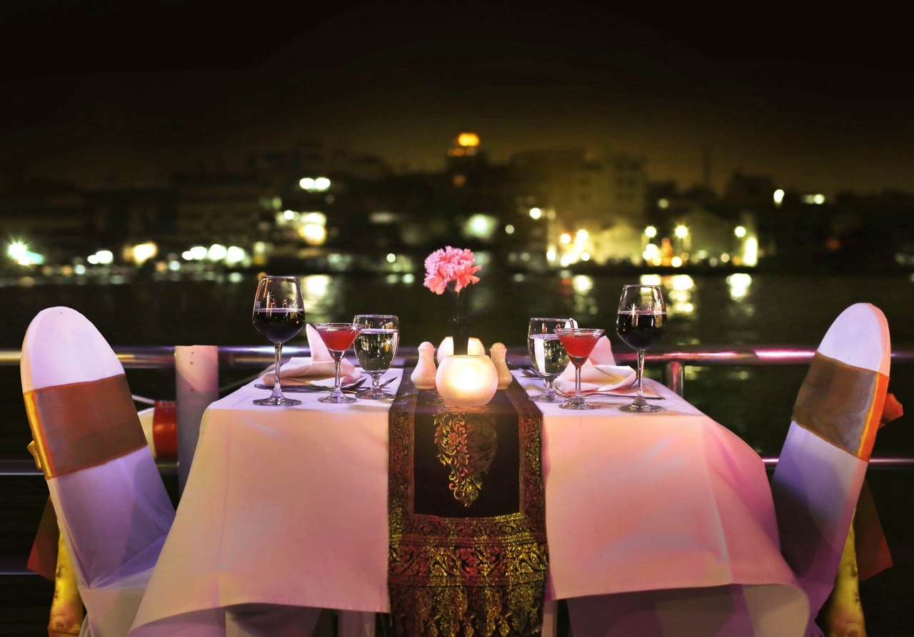Chao Phraya Dinner Cruise aboard River Star Princess oDvNjLXc