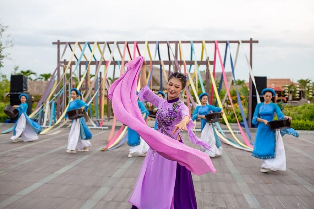 Hoi An Impression Theme Park and Hoi An Memories Show nU5WAFiQ
