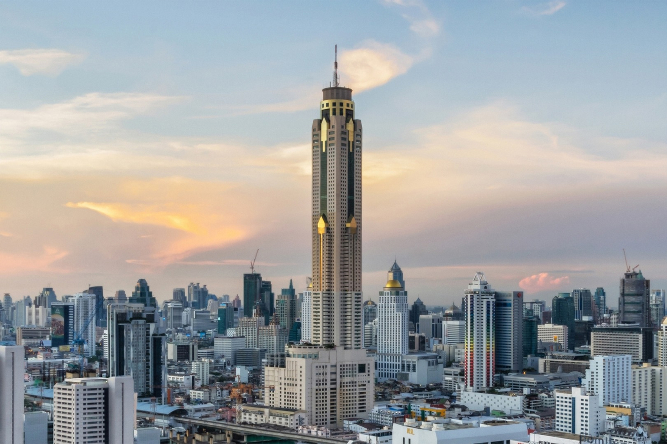 Baiyoke Sky Hotel 78th Floor Bangkok Sky Buffet with Observation Deck Admission FQYNdLfj-backdrop