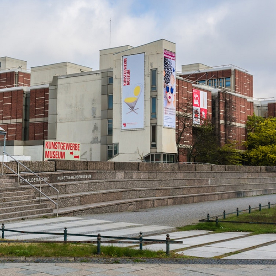Museum of Decorative Arts (Kunstgewerbemuseum): Skip The Line chNzxfN0