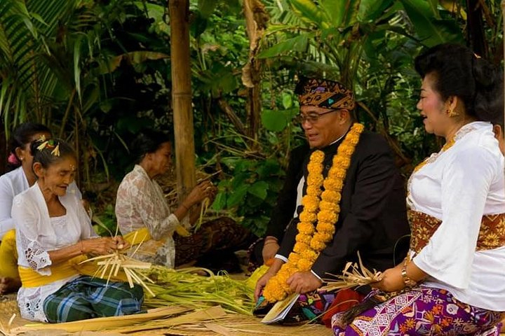 Bali Hindu Ritual's Offering Making Class Harga Promo Terbaru 2023
