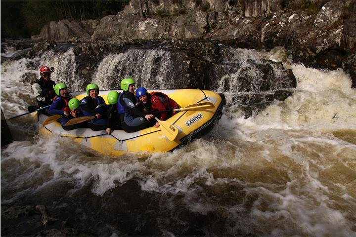 White Water Rafting and River Bugs on the River Tummel Harga Promo ...