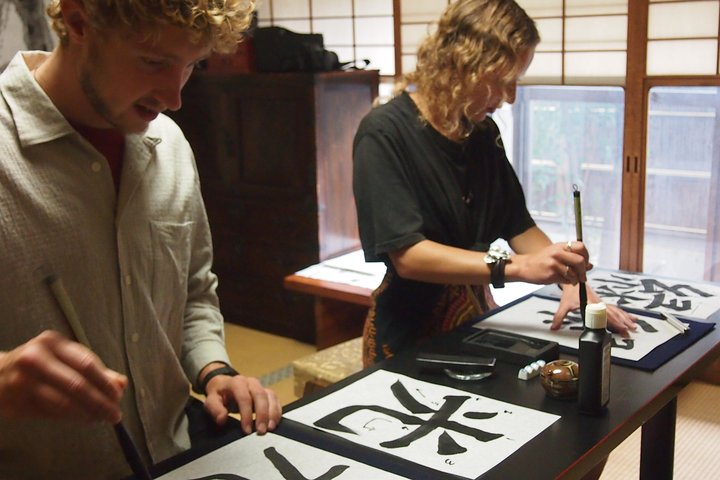 Calligraphy meditation in a Kyoto temple 2024 Promo Up to 7% - tiket.com