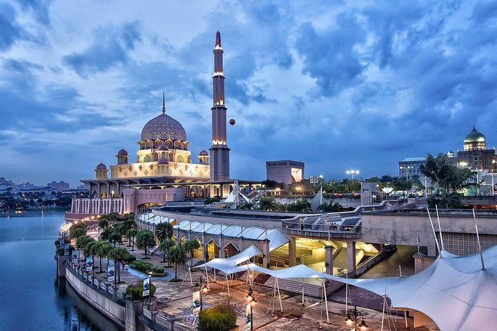 Putrajaya and Agricultural Heritage Park Tour Diskon 50% Harga Tiket Masuk