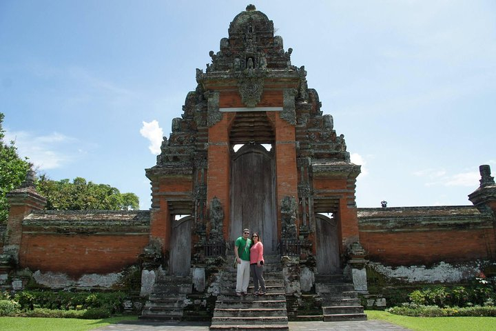 Tanah Lot Sunset and Monkey Forest Tour. UEgmgV9H