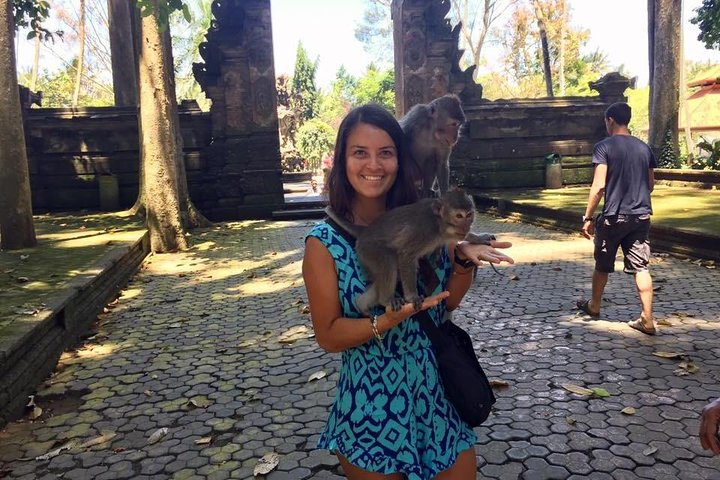Tanah Lot Sunset and Monkey Forest Tour. iJq600qF