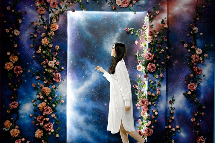 82.jpg-backdrop