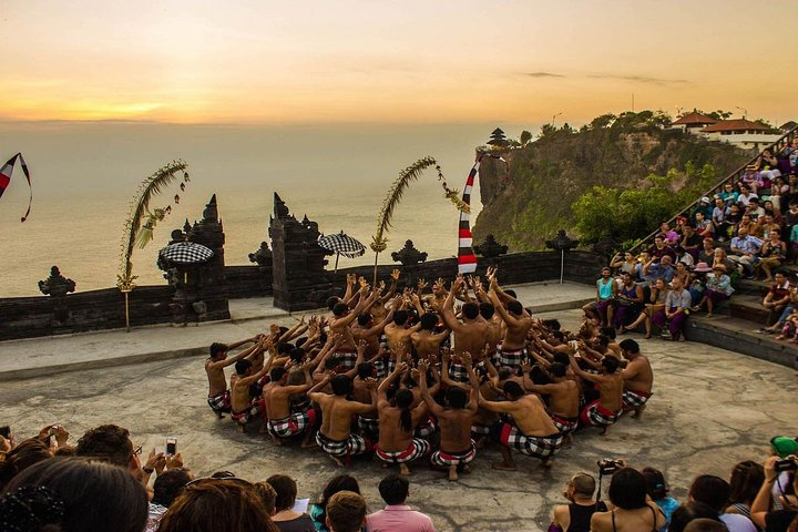 Private Tour: Half Day Uluwatu Sunset Tour Harga Promo Terbaru 2023