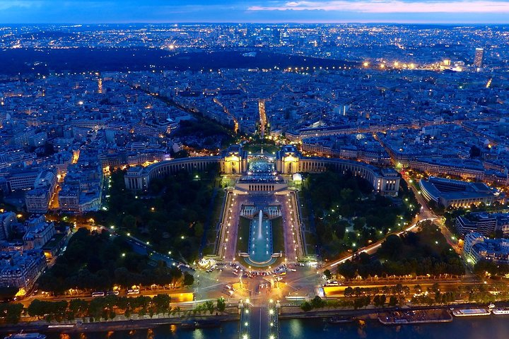 Paris by Night Sightseeing City Tour in Small-Group by Minivan with ...