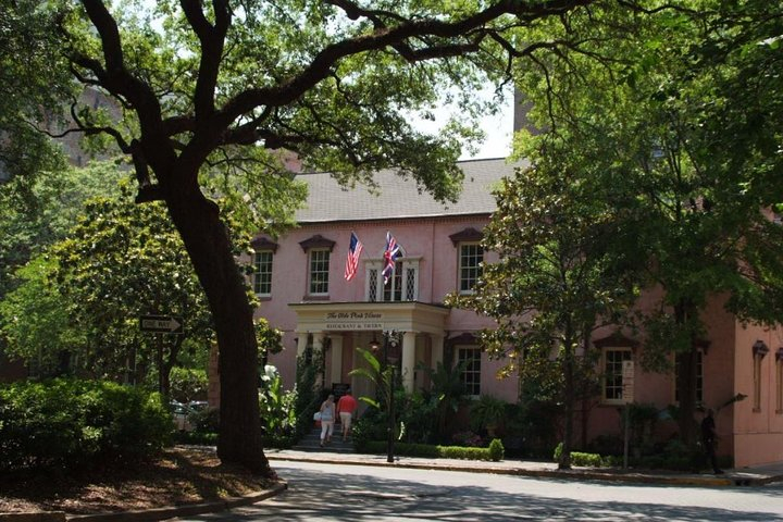 Historic Homes Of Savannah Guided Walking Tour Harga Promo Terbaru 2023