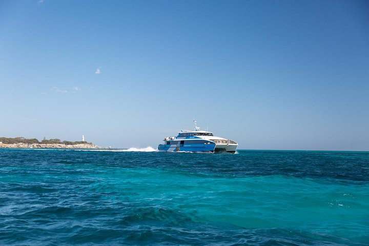 Fremantle to Rottnest Island Roundtrip Ferry Ticket k1M1k5ao