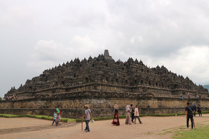 f1.jpg-backdrop