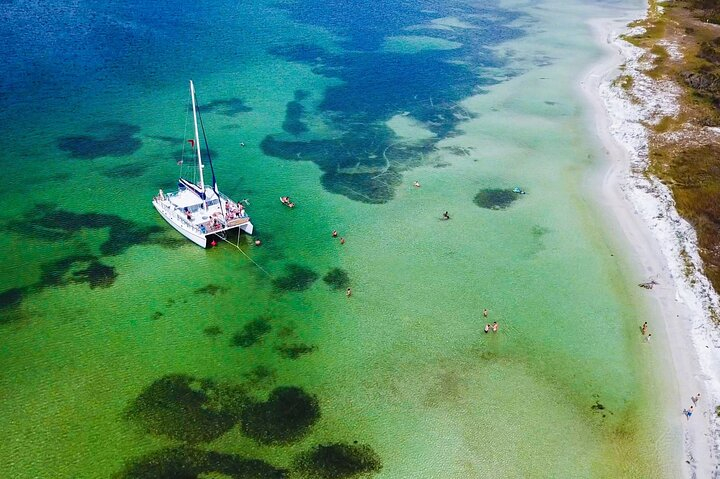 shell island catamaran