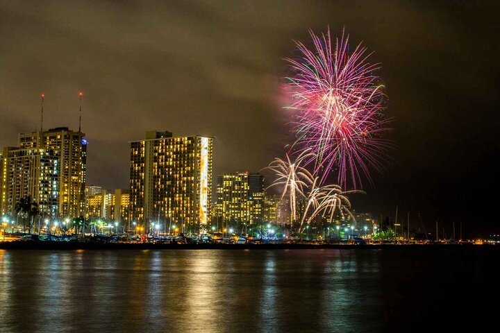 July 4th – Independence Day Waikiki Fireworks Cruise Harga Promo Terbaru 2023