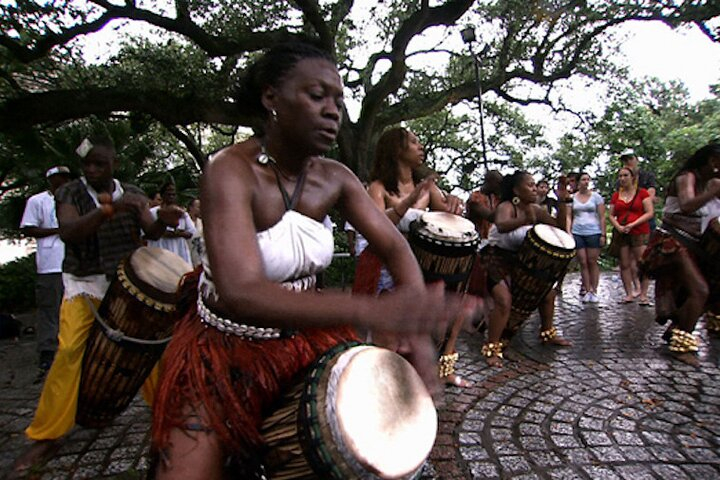 Nola Voodoo Walking Tour with High Priestess Guide in New Orleans ...