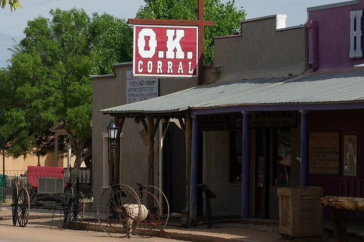 Gunfight At Tombstone's O.K Corral: A Self-Guided Audio Tour Harga ...