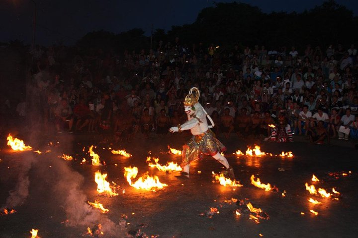 Uluwatu Sunset Tour - Kecak And Fire Dance - Seafood Dinner In Jimbaran ...