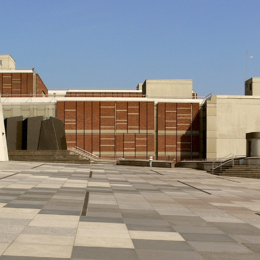 Museum of Decorative Arts (Kunstgewerbemuseum): Skip The Line xHRNjfoP