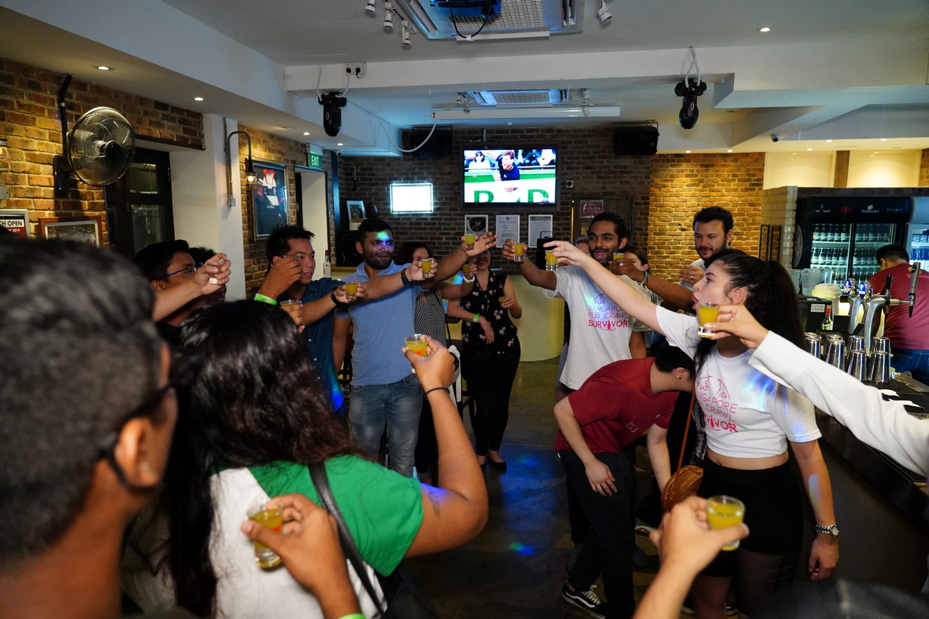 Singapore Pub Crawl cDWlJtcj