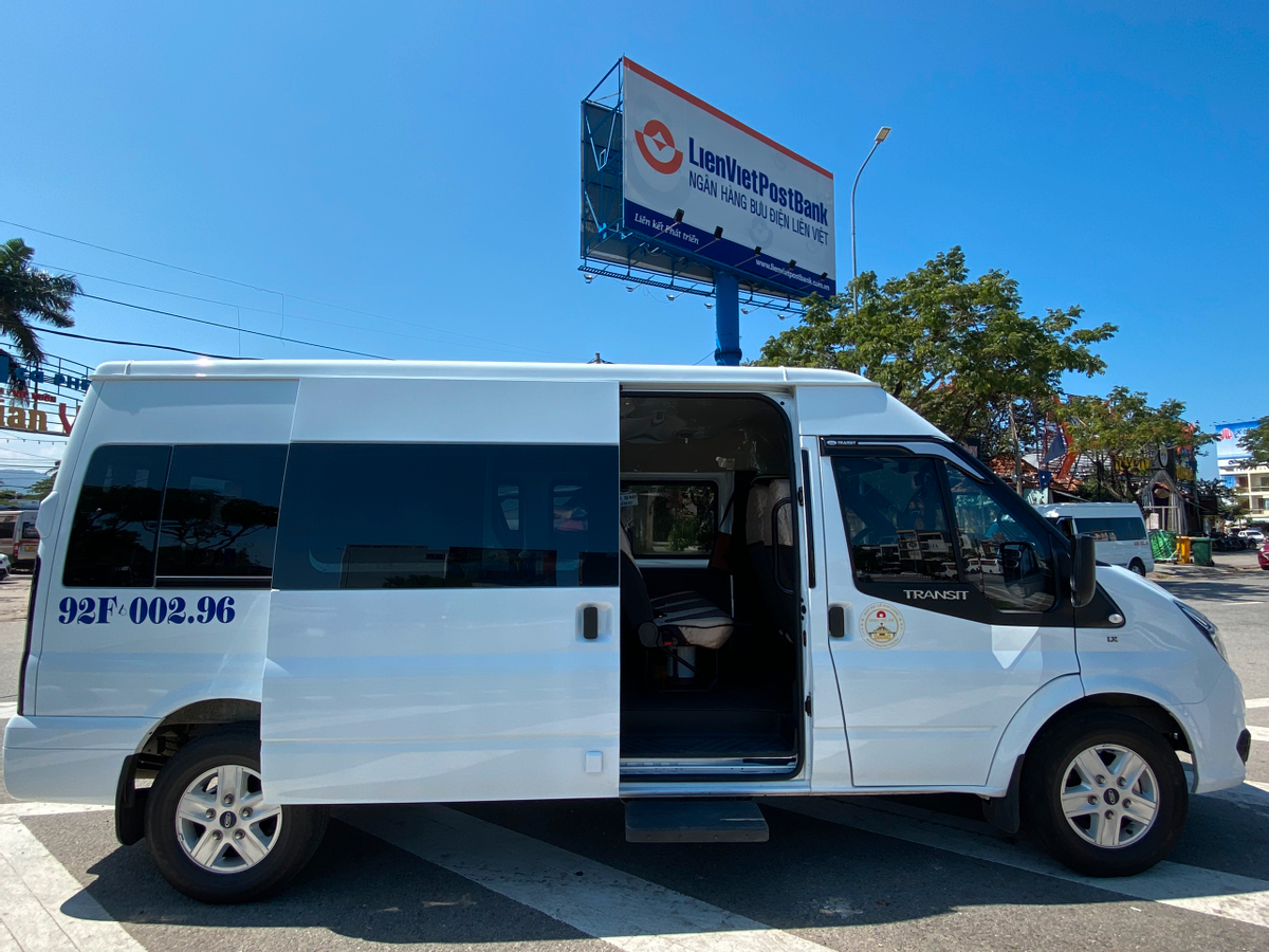 Shuttle Bus between Da Nang and Ba Na Hills fs6cepuZ