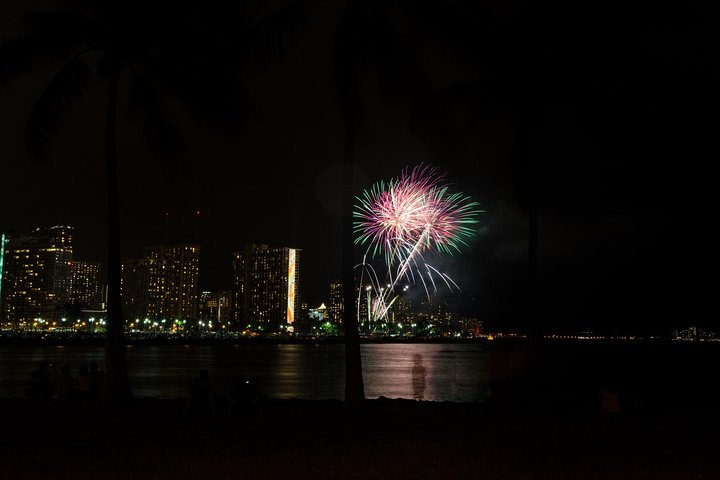 Oahu Friday Fireworks Cruise rX91TMKc