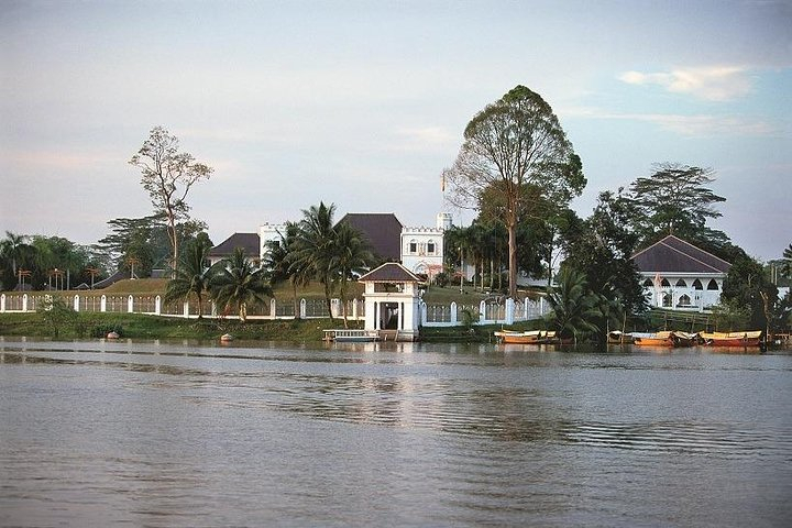 Kuching City Sightseeing Tour with Sarawak Museum dOAsgsjm