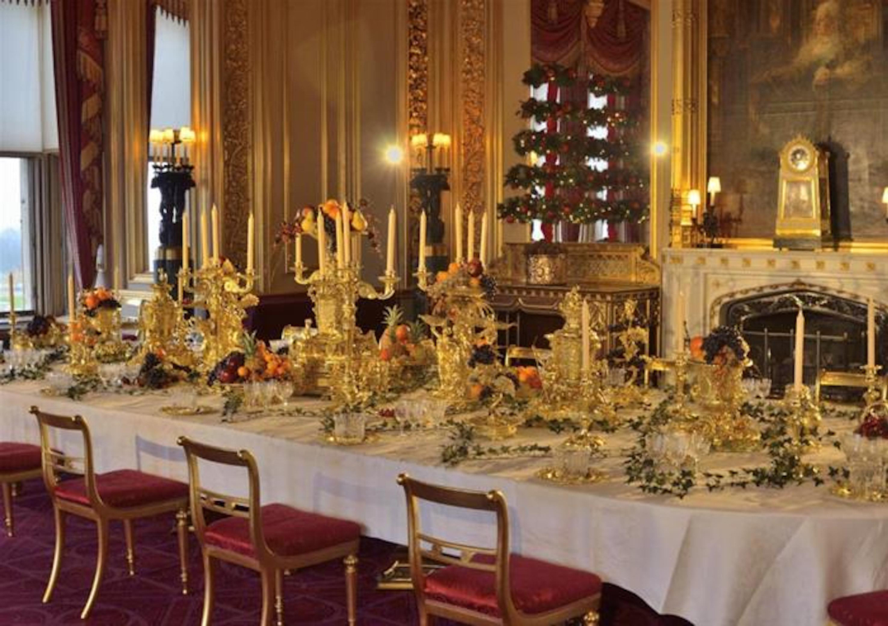 Tiket Hampton Court Palace Windsor Castle and London Sightseeing Tour