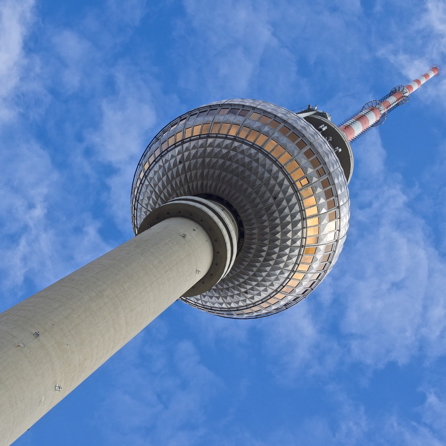 Berlin TV Tower cYA2hIcA