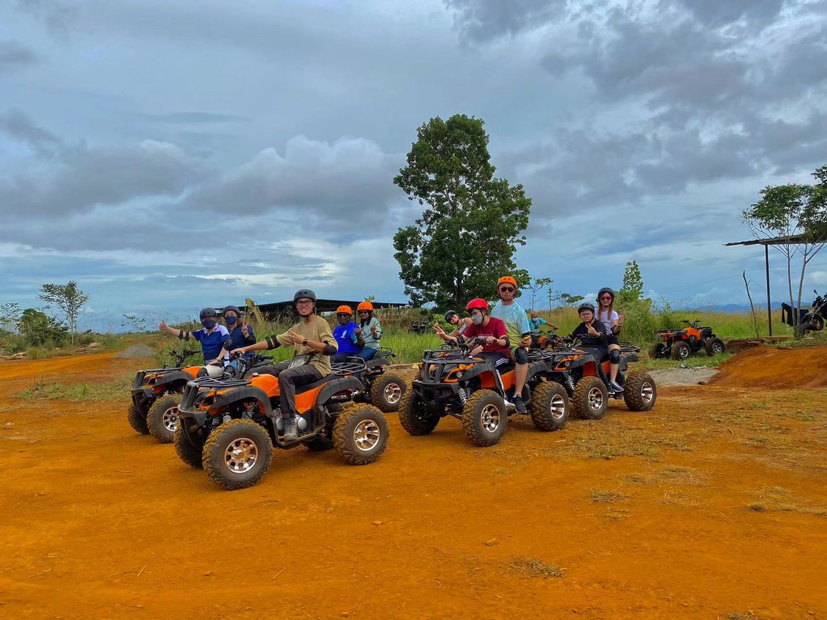 Tiket Desa Dairy Cattle Farm, ATV & Paragliding Day Tour in Kundasang