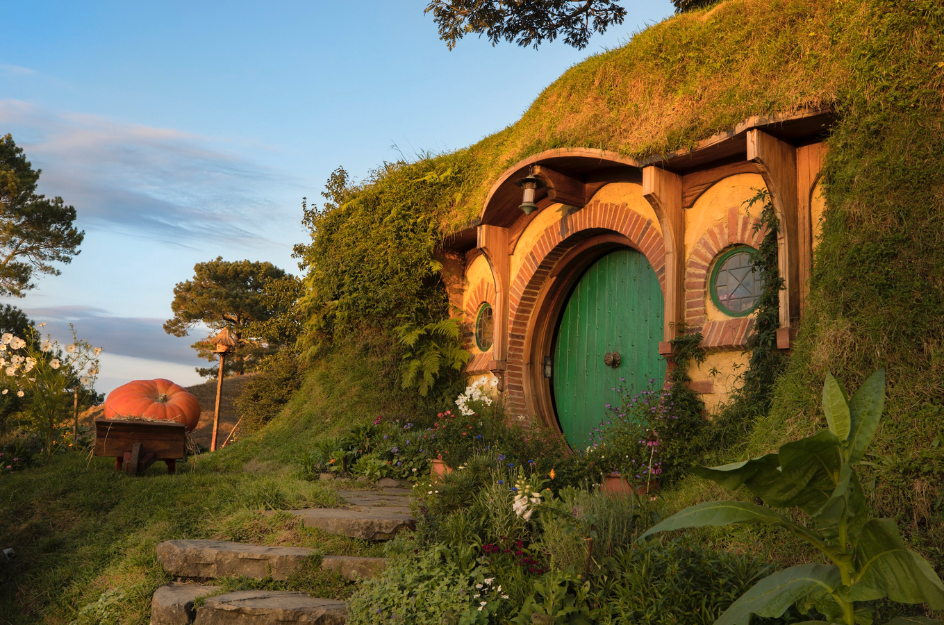 Tiket Hobbiton Day Tour from Rotorua Harga Promo