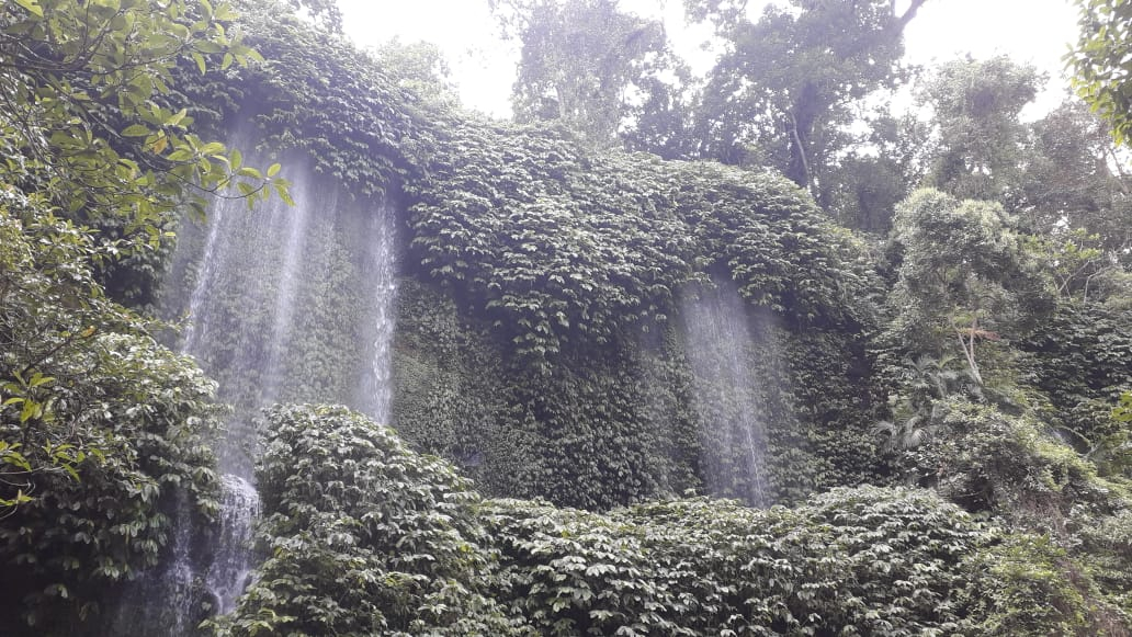 Benang Stokel Waterfall BUu921Qc