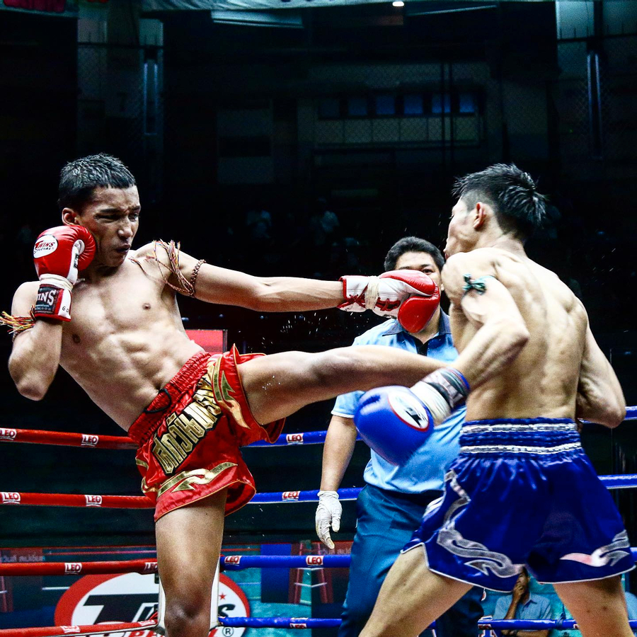 MuayThai Match at Rajadamnern Boxing Stadium 6haUksWY