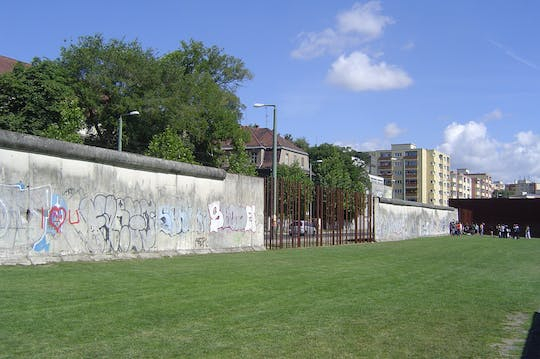 East Berlin and Cold War 2-hour walking tour HSmSjehc-backdrop