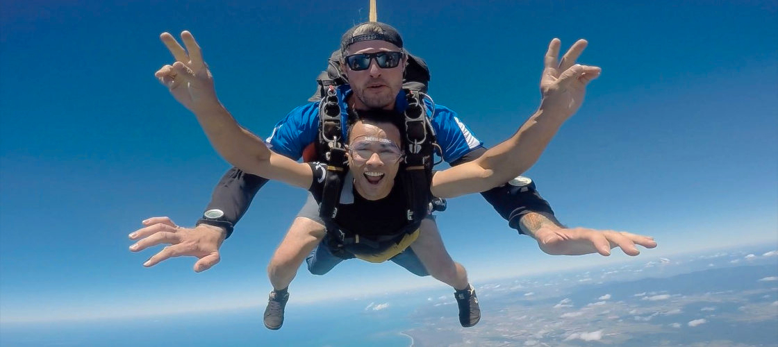 Cairns Tandem Skydive up to 14,000ft  - Self Drive QydB88es-backdrop
