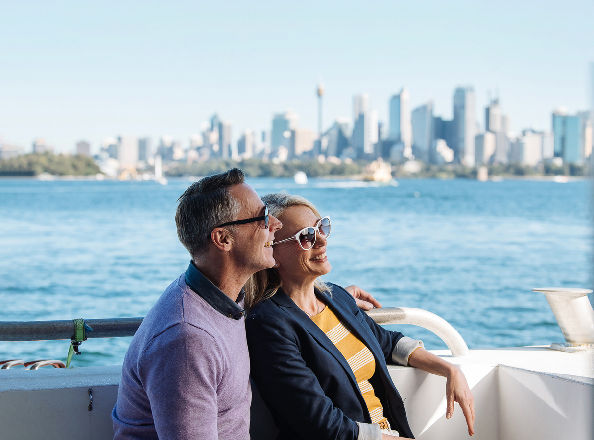 Sydney Harbour Whale Watching Cruise aboard Captain Cook Cruises 0xtXbdtN