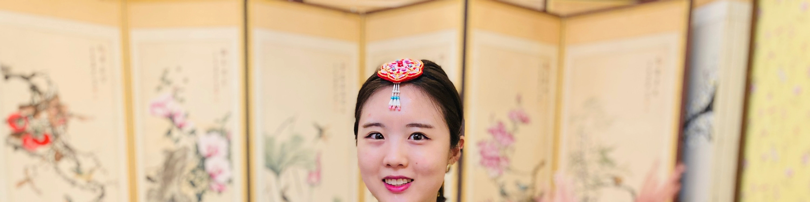 Jeju Hanbok Private Guide Tour + Photo Session in Yongduam Rock w7zEcnyn