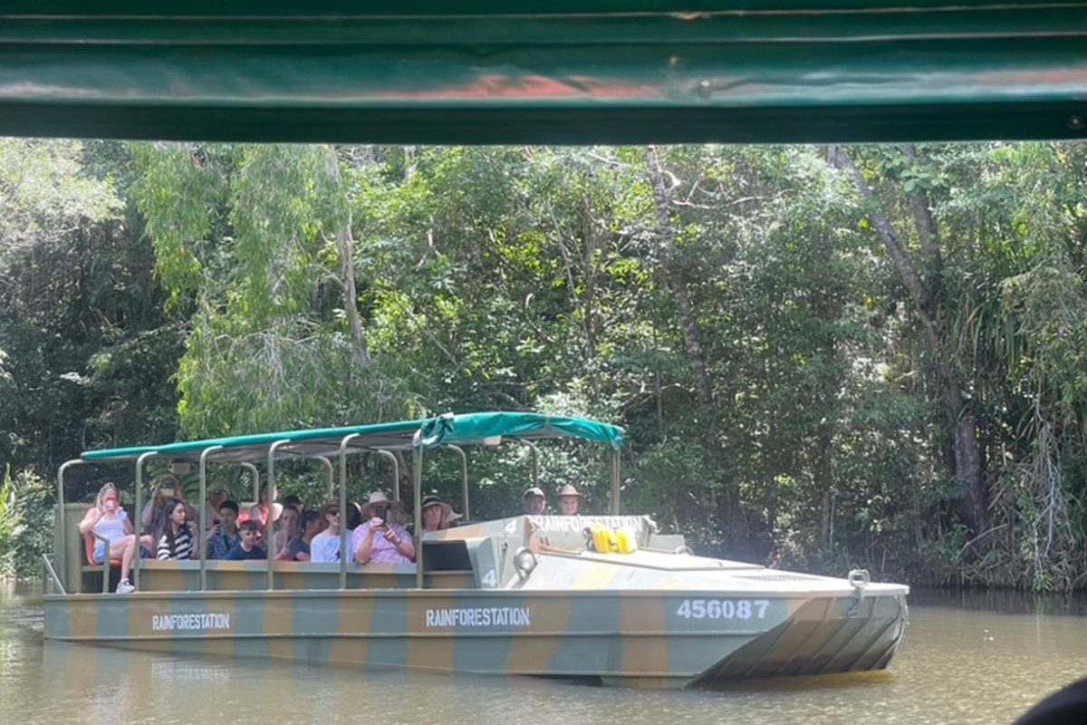 Army Duck Tour with Skyrail Cable Car and Kuranda Scenic Railway Ride qXIpClNG