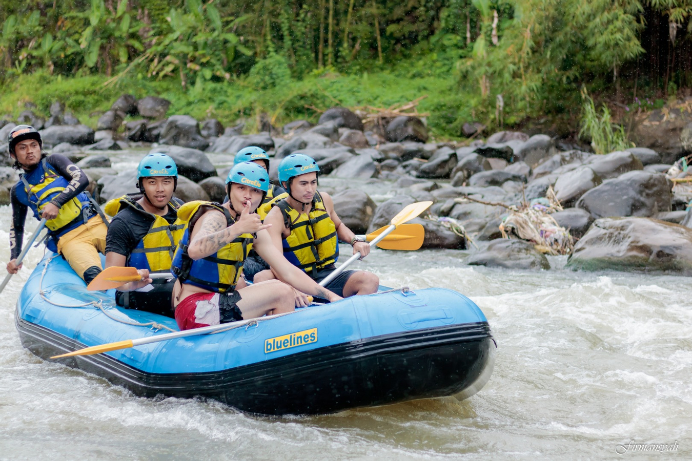 Elo River Rafting & Borobudur Temple Tour in Yogyakarta iIjxL8aK