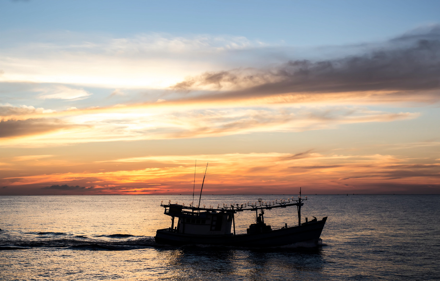Phu Quoc: Sunset and Night Squid Fishing Boat Trip ZpDKJu2q
