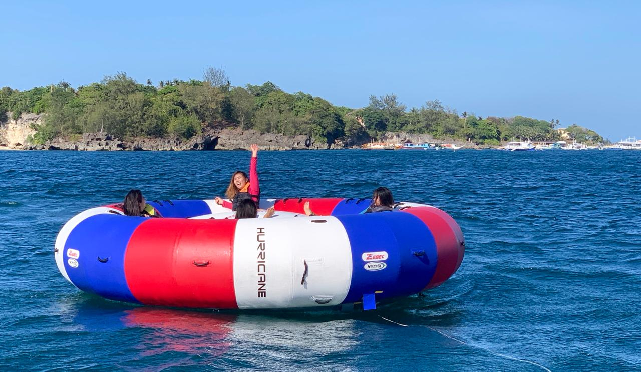 UFO Inflatable Activity in Boracay KG0WPQVu
